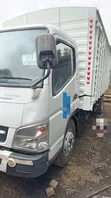 Truk Mitsubishi Fuso Canter - 2