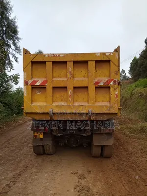 Howo Sinotruk Lori la Dampu 2026 Nyeupe