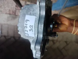 Toyota Noah Hybrid Electric Water Pump