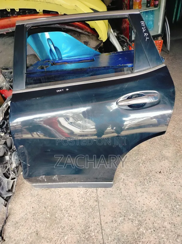 Nissan X-Trail NT32 Rear Door - 1