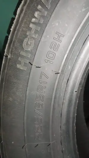Tairi za Torque 225/65R17 za SUV & 4x4