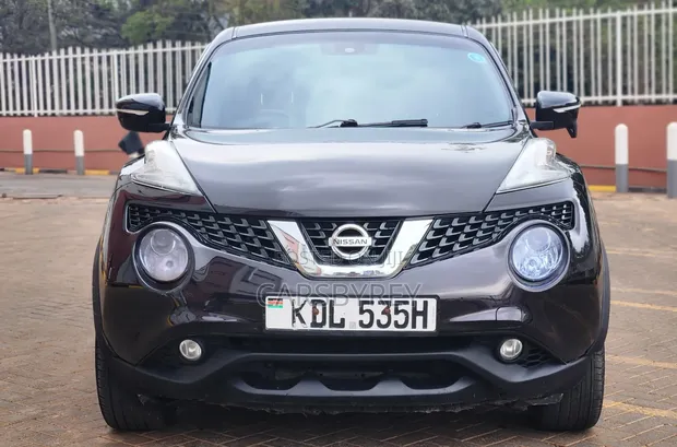 Nissan Juke 2015 Nyeusi - 1