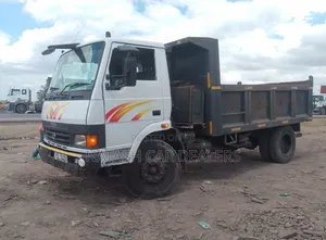 Tata Prima 4038S Trucker - 2022