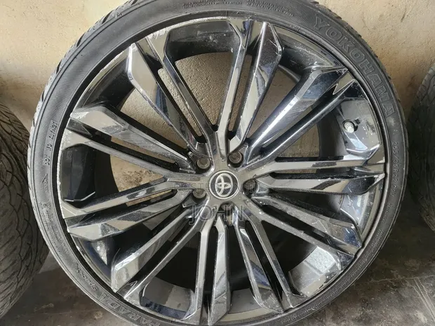 22-inch Rims and Yokohama Tires for Lexus RX/Toyota - 1