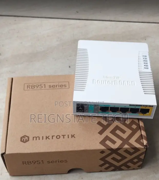 MikroTik RB951 Wireless Router - 1