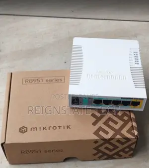 MikroTik RB951 Wireless Router