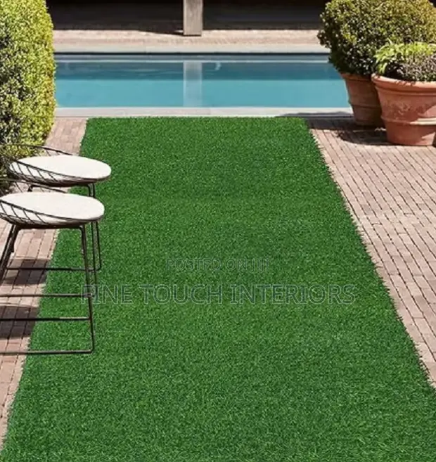 High-Quality Artificial Turf - Green Garden Grass - 1