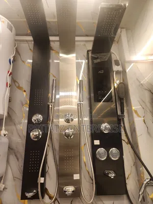 Shower ya Kisasa ya Solar ya Kupachika Ukutani