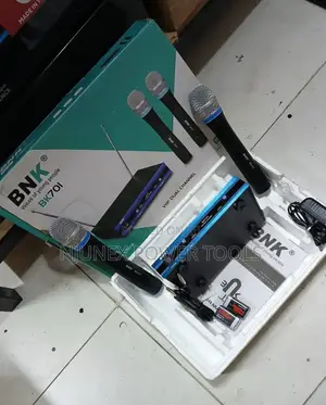 BNK Professional VHF Dual-Channel Wireless Microphone System