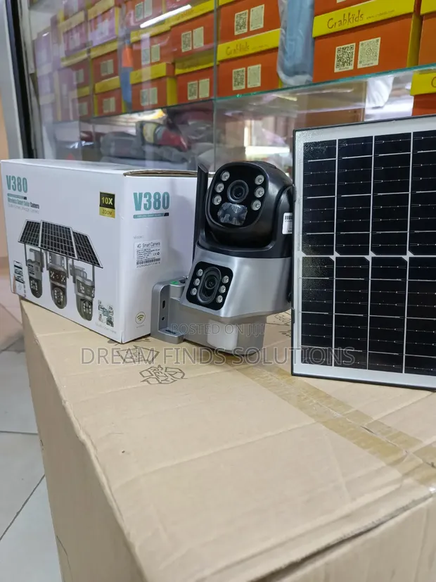 Kamera ya V380 Pro 3-Lens Solar Smart - 1