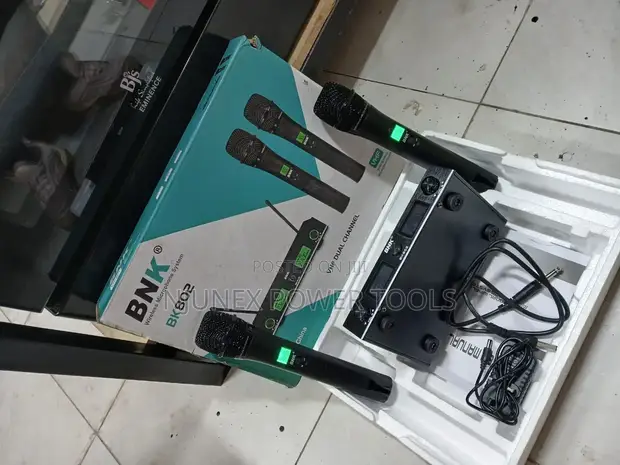 BNK BK802 Dual Channel VHF Wireless Microphone System - 1