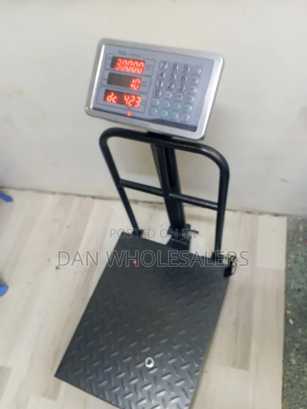 TCS 150kg Digital Platform Scale with Guard - 1