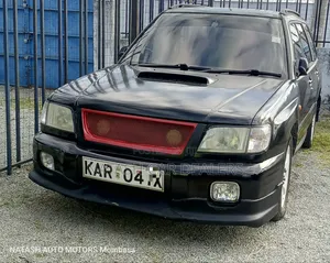 Subaru Forester 2001 Nyeusi