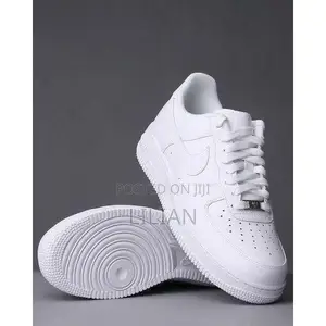 Nike Air Force 1 Unisex Classic Low-Top Sneakers