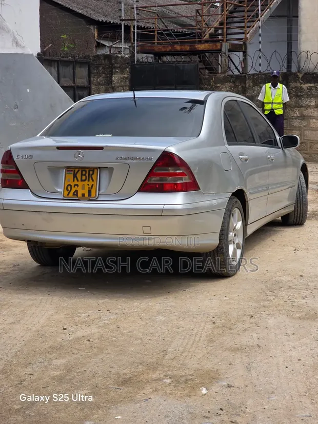 Mercedes-Benz C180 2007 Silver - 1