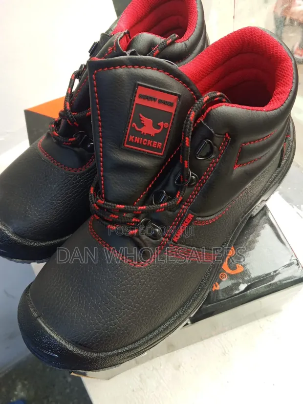 Knicker Safety Boots Size 42 - 1