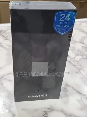 New Samsung Galaxy Z Flip5 256GB Black