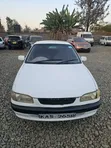 Toyota Corolla 2000 White - 1