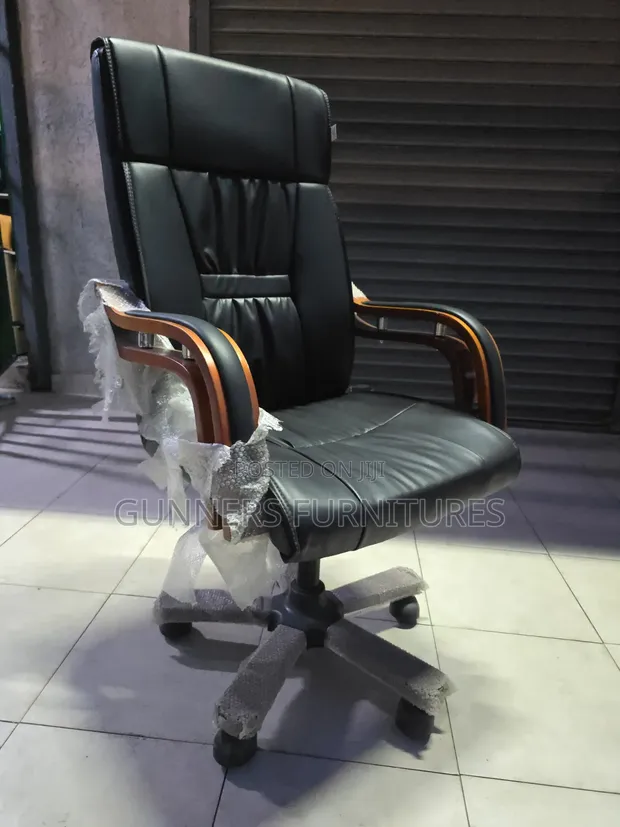 Imported Wooden Arms Executive Office Chair - 1