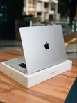 Apple MacBook Air 2022 M2 (15-inch) 8GB RAM, 256GB SSD - 2