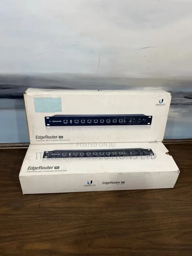 Ubiquiti EdgeRouter ER-6P Gigabit Router with SFP - 1