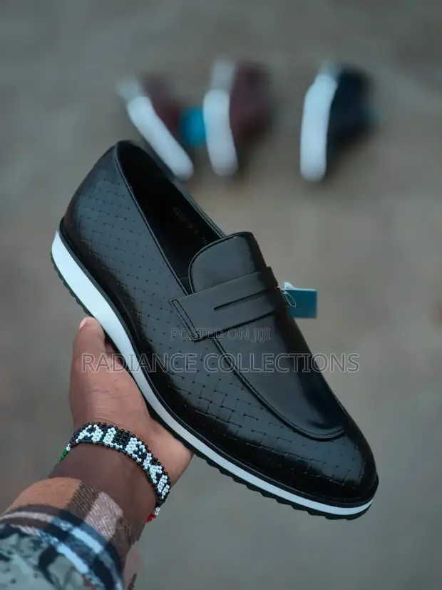 Men's Casual Slip-On Shoes - 1