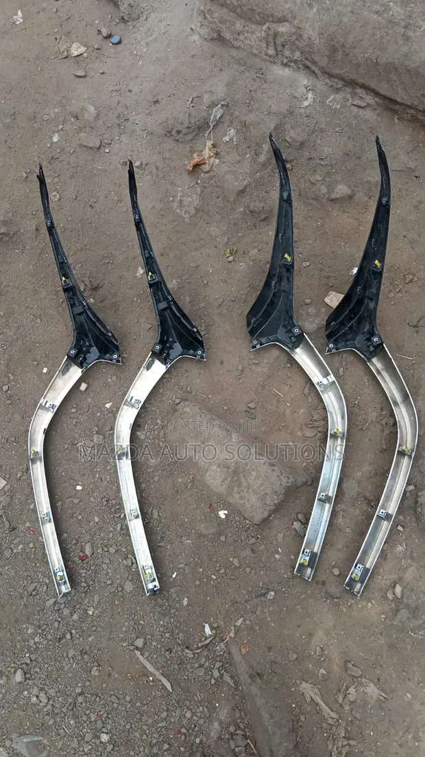 Mazda Demio 2022 Chrome Grill - 1