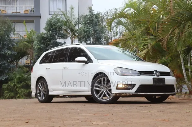 Volkswagen Golf Variant 2014 White - 1