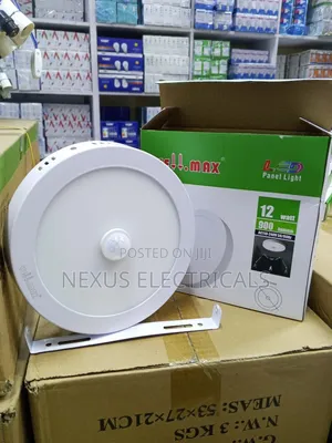 Selux 12W Surface Panel yenye Motion Sensor