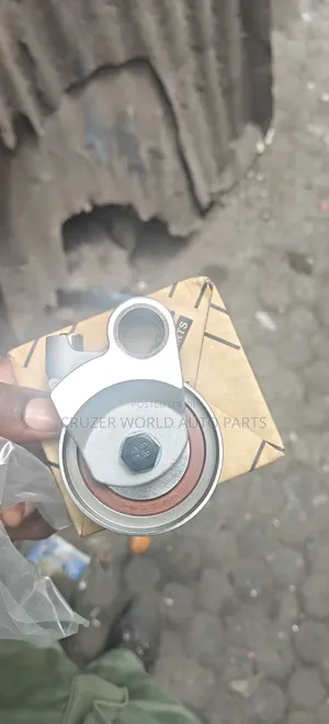 Genuine Toyota Land Cruiser 79 1HZ Timing Belt Tensioner