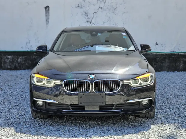 BMW 320d 2018 Black - 1