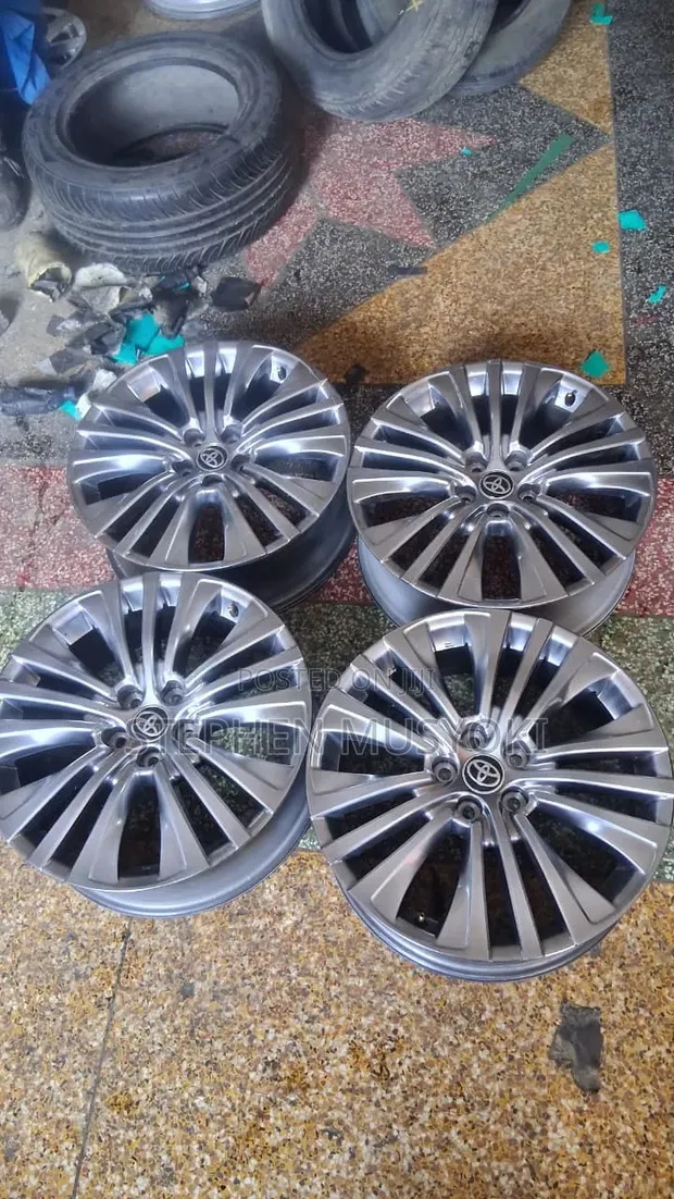 Toyota RAV4 Adventure 19-inch Rims - 1