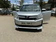 Toyota Voxy 2015 Silver - 4