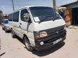 Toyota HiAce 1998 Nyeupe - 2