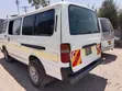 Toyota HiAce 1998 Nyeupe - 5