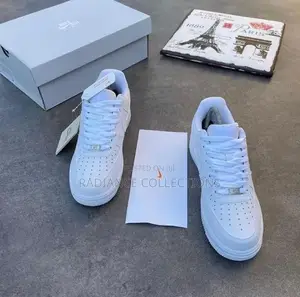 Nike Airforce One Viatu vya Maduka