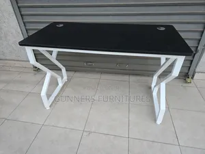 Boss Office Products Modern Office Desk 1.2m