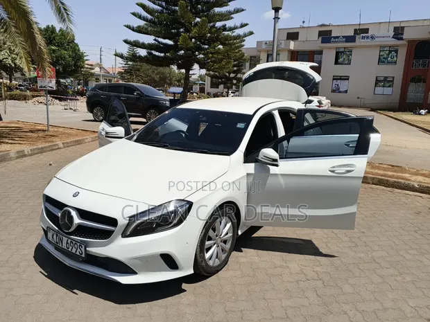 Mercedes-Benz A-Class 2017 White - 1