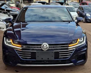 Volkswagen Arteon R-Line 2019 Nyeusi