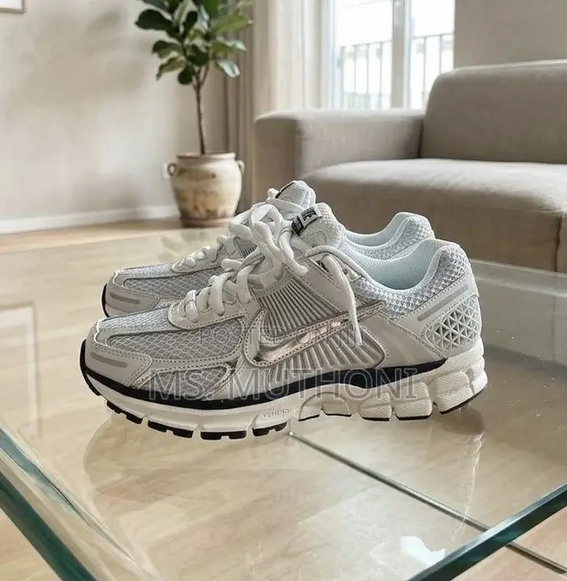 Nike Zoom Vomero 5 "Photon Dust/Metallic Silver" Size 40-45 - 1