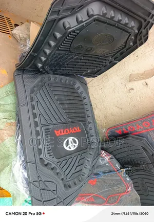 Deep Dish Toyota Floor Mats with Water/Mud Grooves
