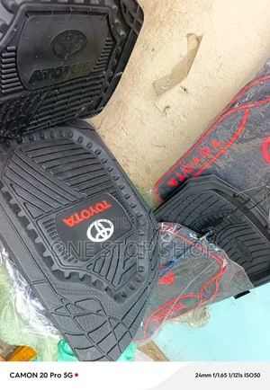 Toyota Deep Dish Raised Perimeter Floor Mats (Brand New)