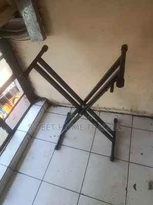 Adjustable Keyboard/Piano Stand