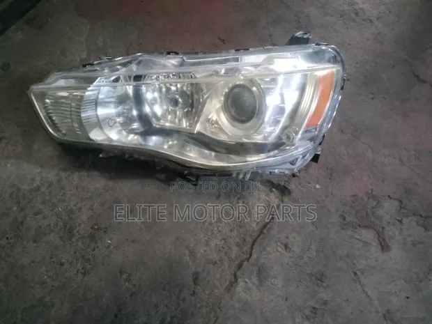 Mitsubishi Outlander 2013 Headlight - 1