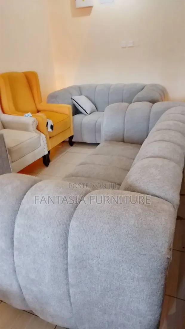 3-Seater Light Grey Bubble Sofa - 1