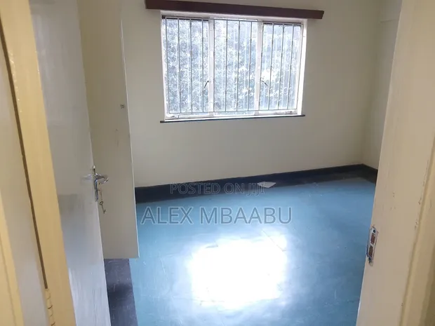 3-Bedroom Apartment for Rent in Parklands/Highridge - 1