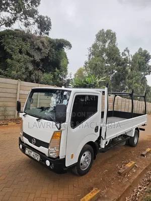 Nissan Atlas 2017 - 3000cc Diesel Manual Lori la Crane