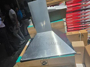 Hisense 60cm Pyramid Chimney Cooker Hood