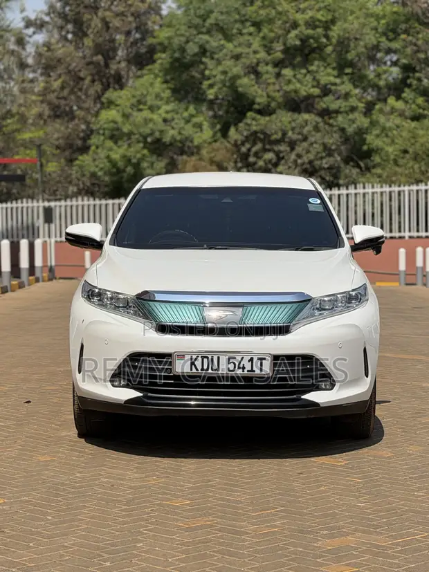 Toyota Harrier 2018 White - 1