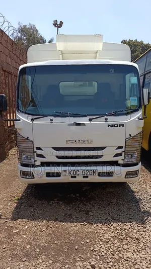 Isuzu NQR Lori la Open Body